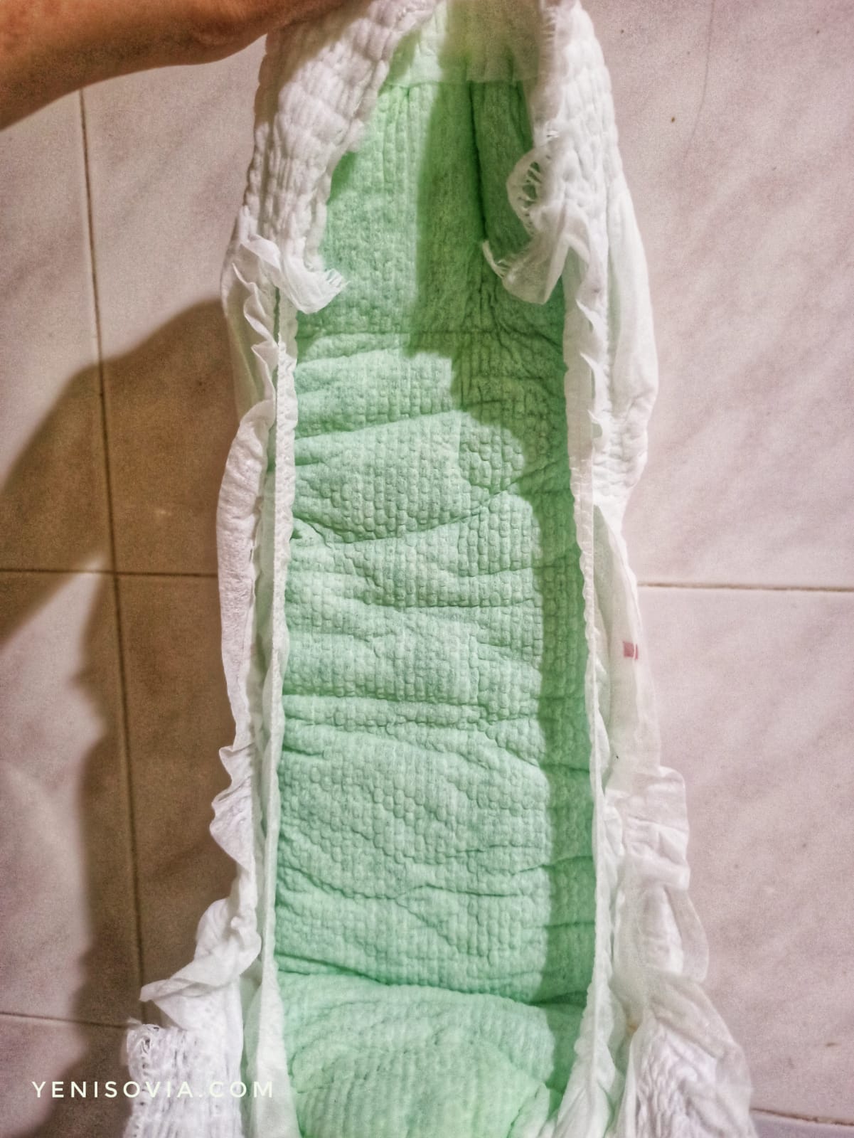 Pengalamanku Mengatasi ruam Popok pada Anak. Yuk Konsultasikan ke Ahlinya MAKUKU SAP Diapers Slim anti gumpal dan bocor